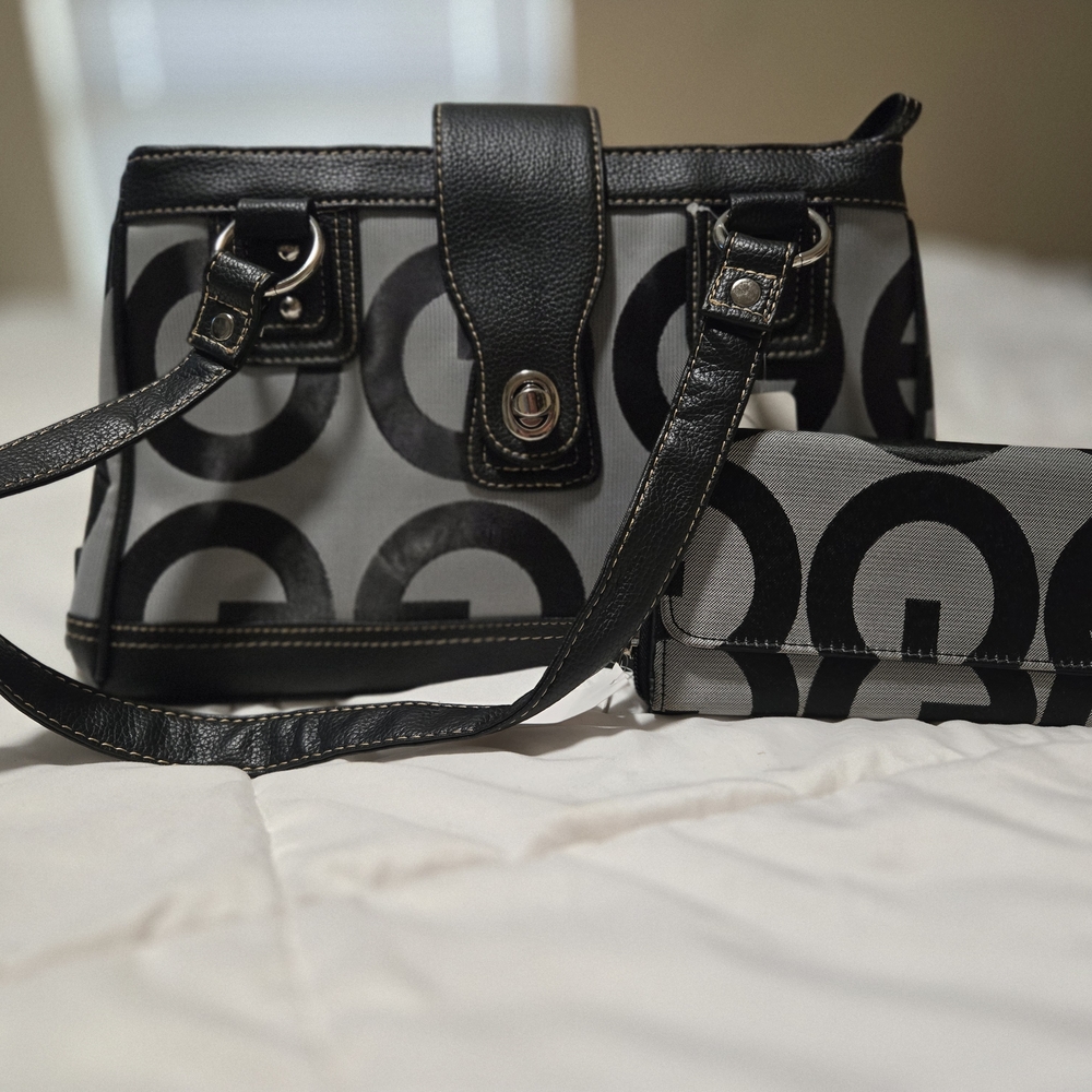 G by Guess Black and Gray Shoulder Bag